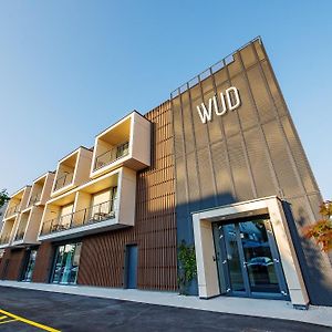 Wud Hotel